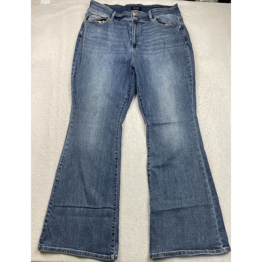 Judy Blue Womenβs 20w Blue Flare High-Rise Relaxed Stretch 5-Pocket Denim